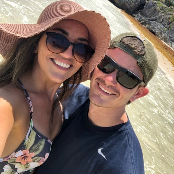 Meet your Posher, Jennifer - Picture 5 of 5